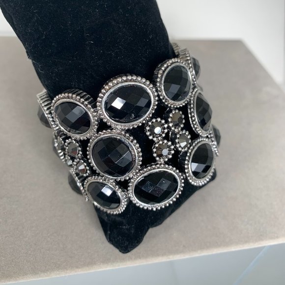 NWOT Black Crystal Cuff Bangle - Picture 1 of 3